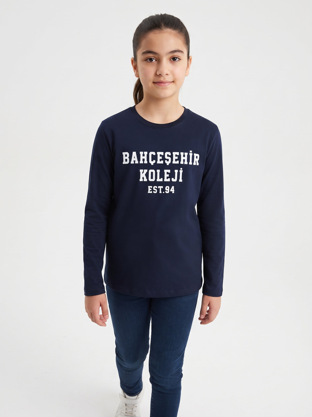 Bahçeşehir Koleji Beyaz Yazı Baskılı Lacoste Kumaş Sweatshirt (Mevsimlik)