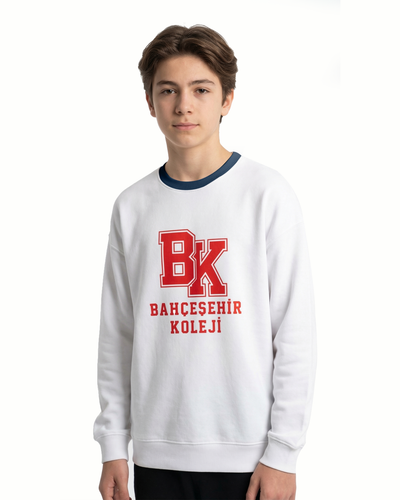 Bahçeşehir Lacivert Yaka Kırmızı Logolu Beyaz Sweatshirt